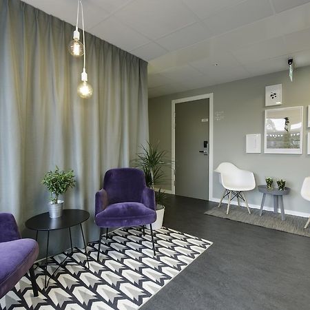 Hotell Eken Moelndal Bagian luar foto