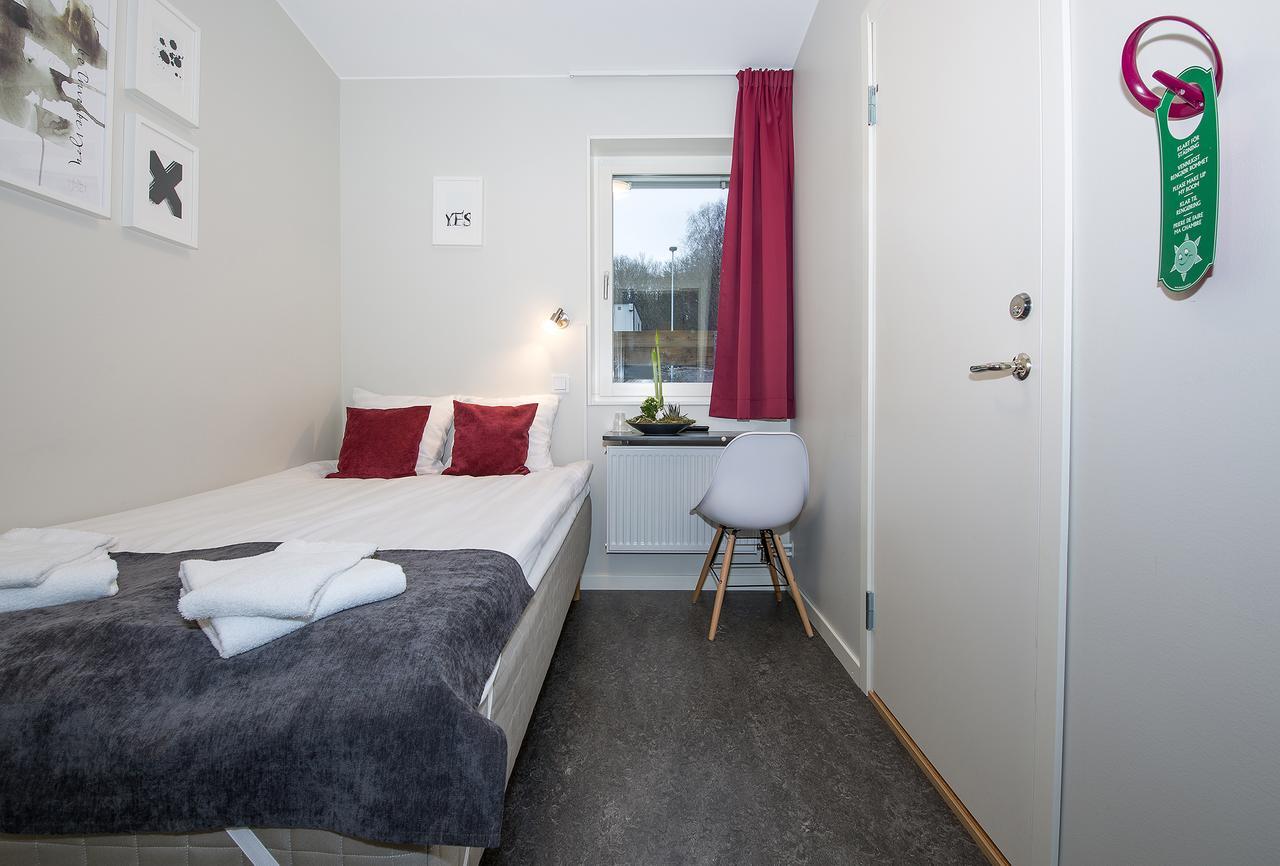 Hotell Eken Moelndal Bagian luar foto